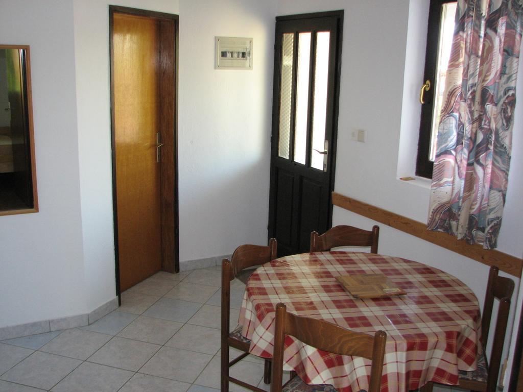 Apartments Vila Catic Potocnica Bilik gambar